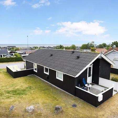 Yvette - 150m From The Sea In Ne Jutland By Interhome Holiday home